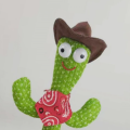 Jucarie interactiva Cactus Vorbitor si Dansator, 32 cm, cu costumas texan, cu baterii incluse, danseaza si repeta ceea ce spune copilul, Verde, Urban Trends ®