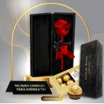 Set cadou Trandafir criogenat Rosu in cutie de catifea "Nu sunt complet fara iubirea ta" + Cutie bomboane Ferrero Rocher
